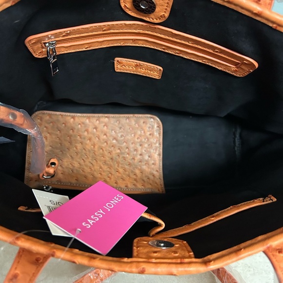 Sassy Jones NWT ostrich style Orange Tote Bag & wallet - Picture 6 of 6